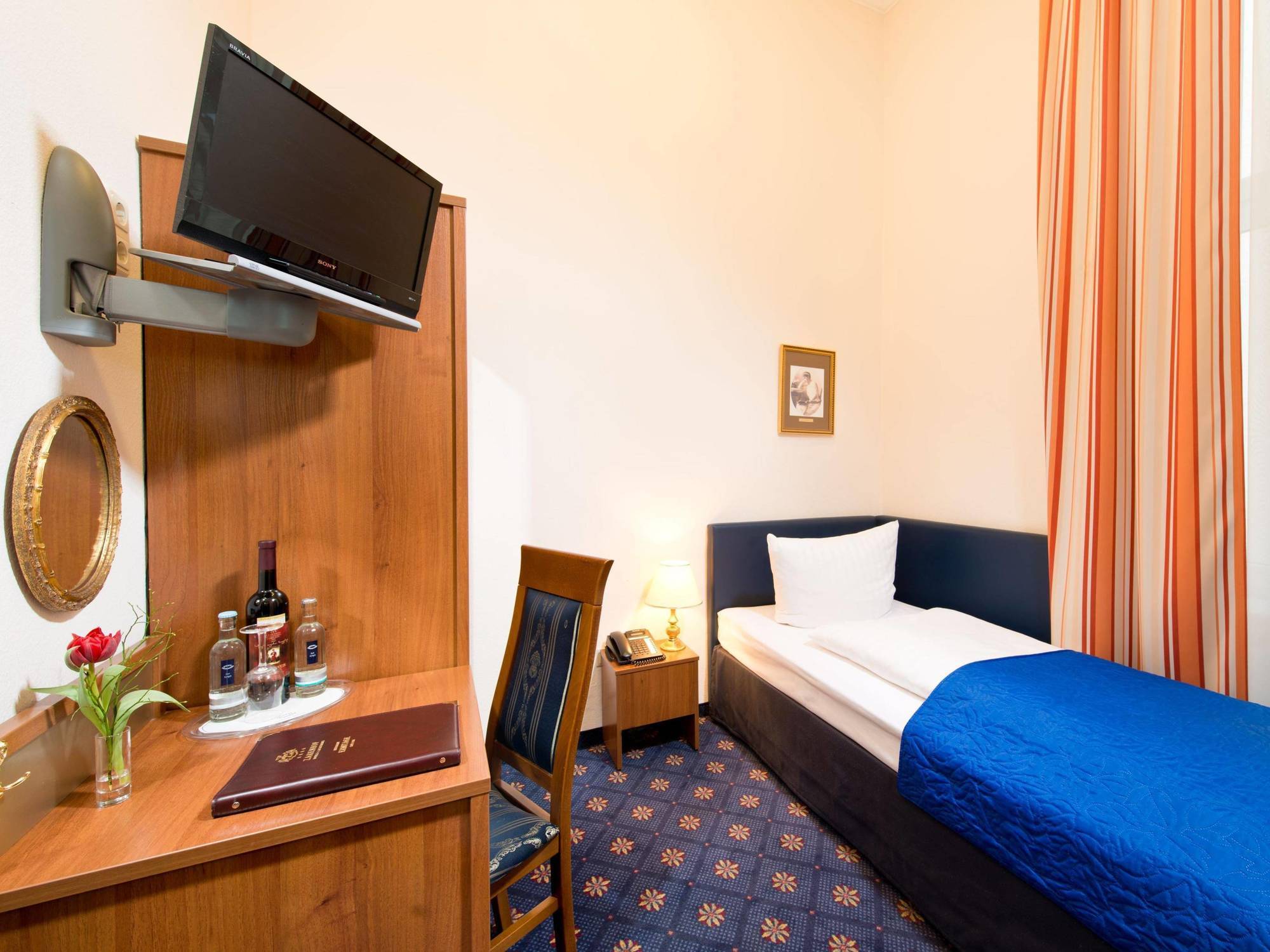 Hotel & Apartments Zarenhof Berlin Mitte Екстер'єр фото